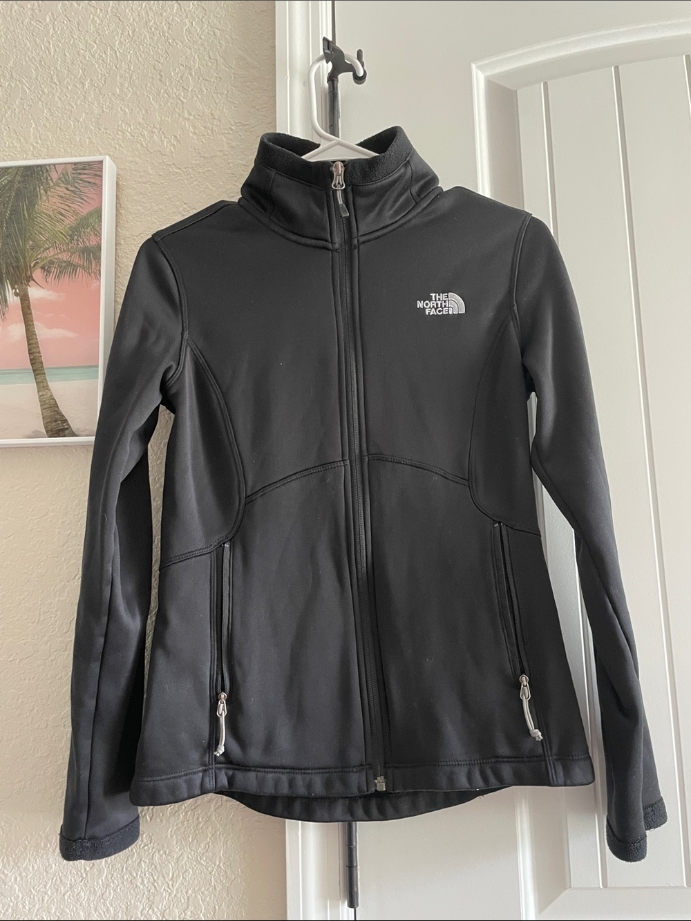 The North Face Women's Black Zip-Up Softshell Jacket